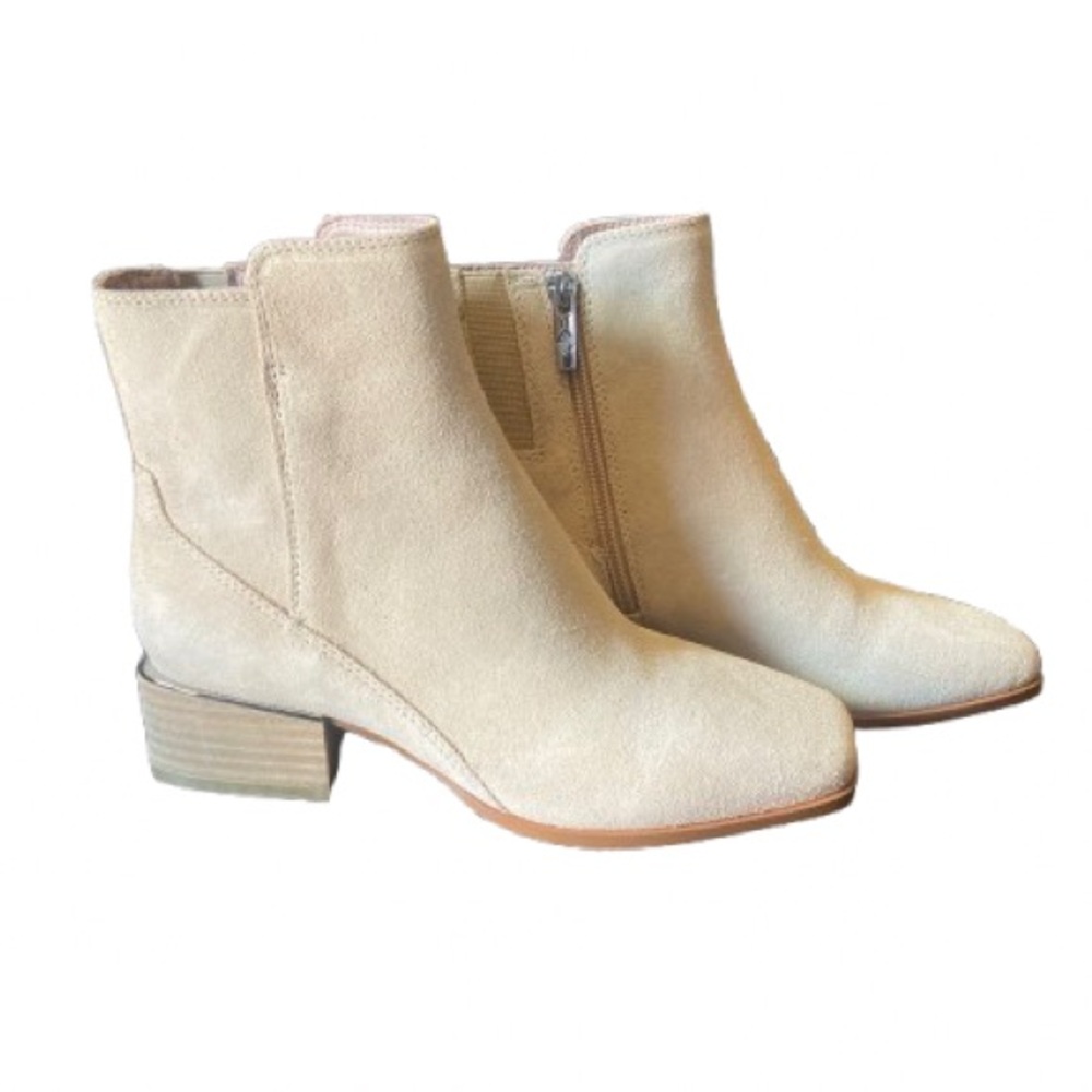 Donald J Pliner Women's Cream Leather Ankle Boots